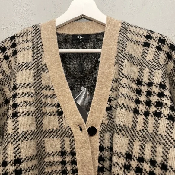 NWT Rails Reese Cardigan in Oatmeal Black Plaid - Picture 6 of 14
